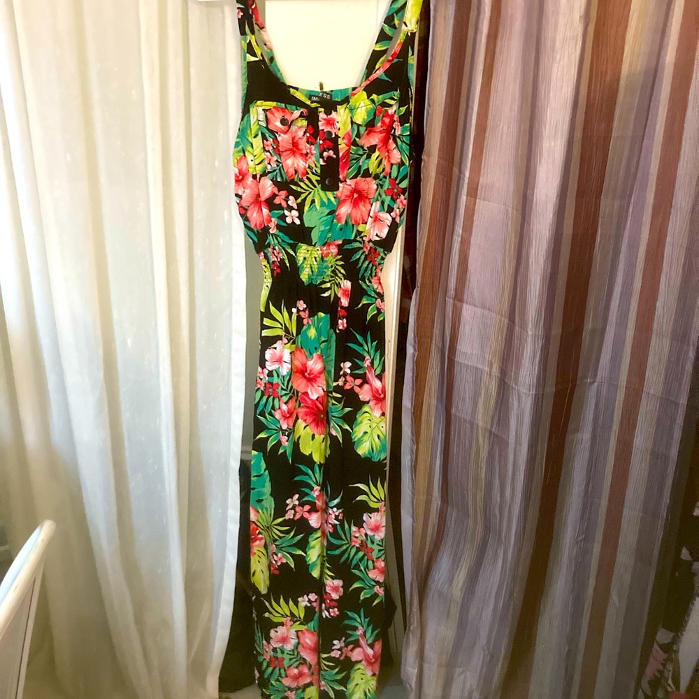 Never Worn, Tropical Tank Top Maxi Dress.